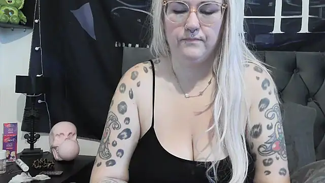 Sizzling Indie36 online show from 10/19/25, 11:00