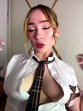 Snapshot of Rubyconer5 chatting on 11/03/25, 12:24 Rubyconer5 online show from 11/03/25, 12:24