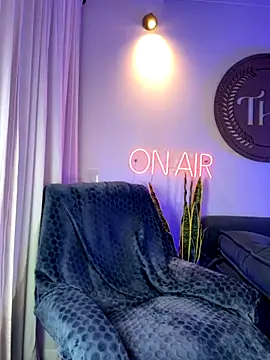 thiagoferrari2 online show from 10/16/25, 06:14