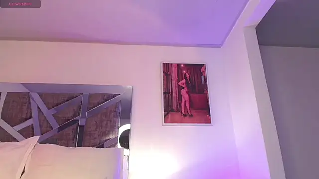 Meghann sweet1993 online show from 07/07/26, 07:23