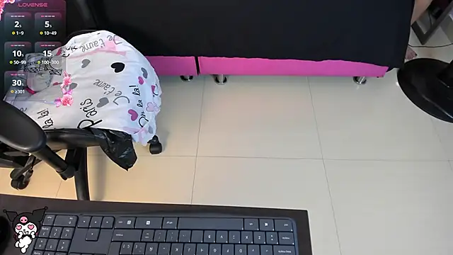 Layla arabelle online show from 06/07/26, 08:34