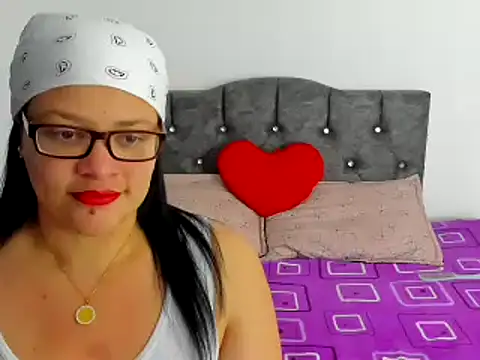 giselagarcia online show from 03/19/25, 11:14