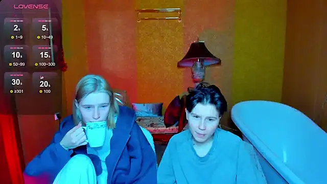 Snapshot of Tara_Lawson chatting on 01/13/26, 04:07 Tara Lawson online show from 01/13/26, 04:07