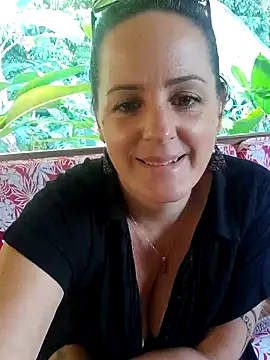 emiliemilf online show from 06/08/26, 08:09