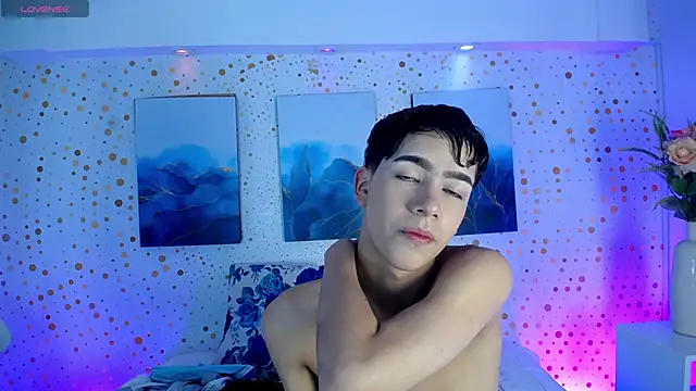 Snapshot of Andy_Leex chatting on 11/24/25, 08:19 Andy Leex online show from 11/24/25, 08:19