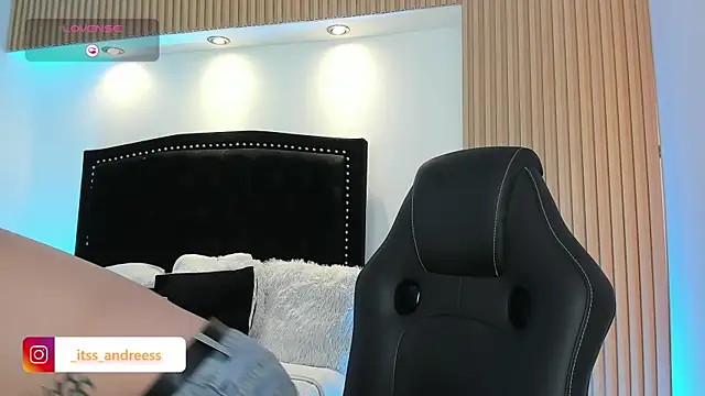 LiamWildx20 online show from 07/19/26, 04:38