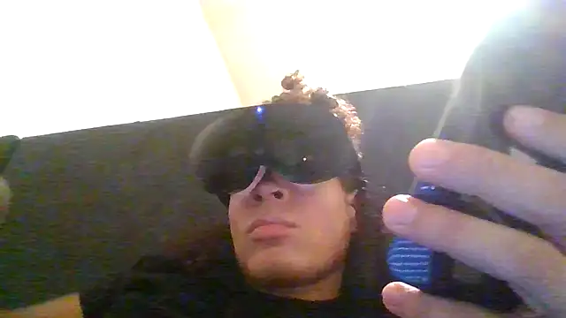 Snapshot of shurthingx chatting on 05/19/26, 03:57 shurthingx online show from 05/19/26, 03:57