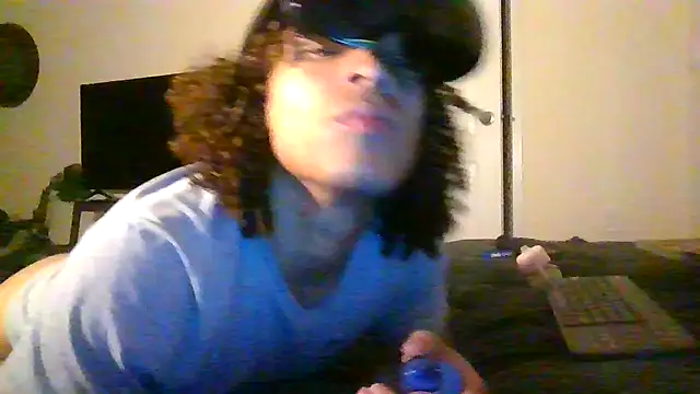 Snapshot of shurthingx chatting on 05/29/26, 03:37 shurthingx online show from 05/29/26, 03:37