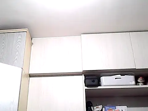 j6m4vu60 online show from 03/18/25, 01:31