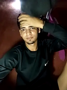 Snapshot of 317894 chatting on 11/04/25, 02:38 317894 online show from 11/04/25, 02:38