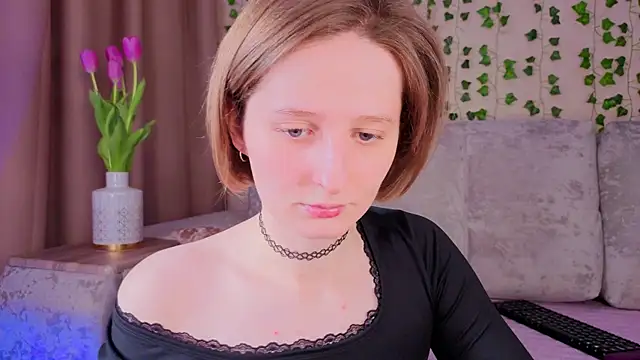 Snapshot of c0ralynx chatting on 03/10/26, 06:18 c0ralynx online show from 03/10/26, 06:18