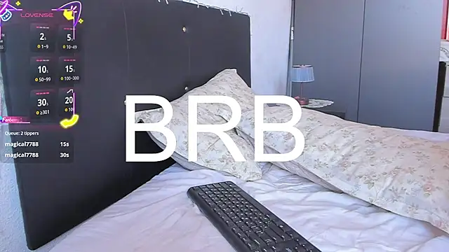 RobFavorite1 online show from 05/31/26, 06:09