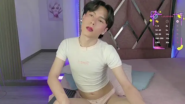 Ash Femboy online show from 09/08/25, 09:14