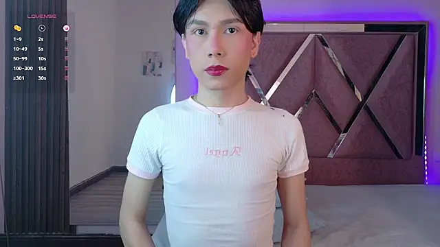 Snapshot of Ash_Femboy chatting on 11/15/25, 07:32 Ash Femboy online show from 11/15/25, 07:32