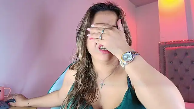 Snapshot of Lia_adamsss chatting on 03/27/26, 03:45 Lia adamsss online show from 03/27/26, 03:45