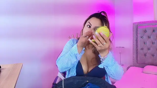 Snapshot of Lia_adamsss chatting on 05/16/26, 03:47 Lia adamsss online show from 05/16/26, 03:47