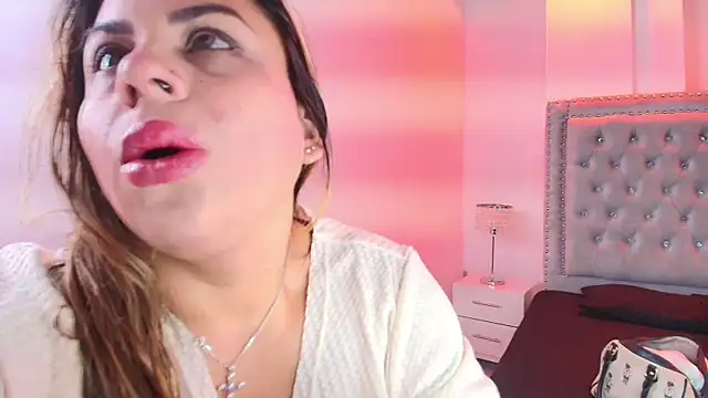 Snapshot of Lia_adamsss chatting on 06/03/26, 04:04 Lia adamsss online show from 06/03/26, 04:04