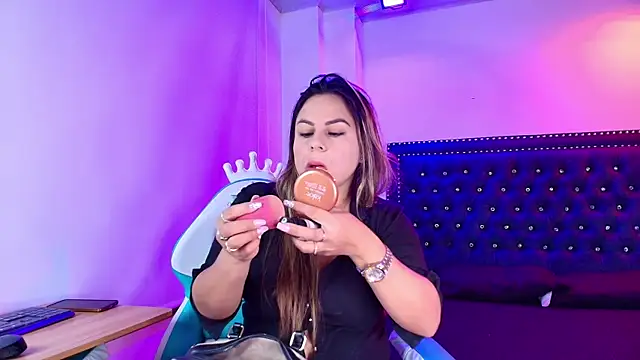 Lia adamsss online show from 07/29/26, 03:37