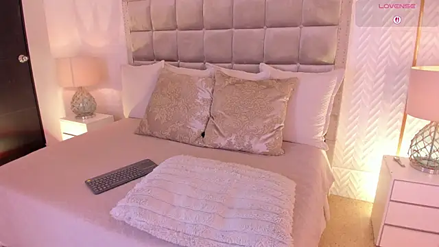 laurencarter1 online show from 11/07/25, 03:39