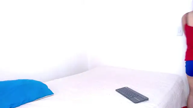 Snapshot of sharon_sexy_ chatting on 10/27/25, 06:23 sharon sexy online show from 10/27/25, 06:23