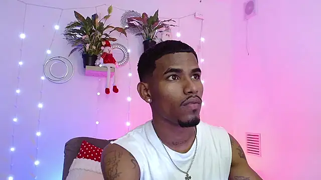 Snapshot of josua_smith chatting on 12/14/25, 12:16 josua smith online show from 12/14/25, 12:16