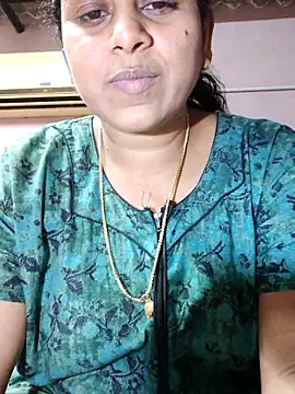 Snapshot of JENNIFERtamil chatting on 05/24/26, 01:05 JENNIFERtamil online show from 05/24/26, 01:05