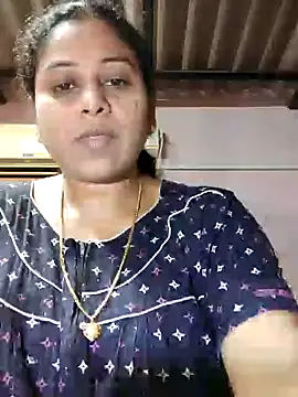 Snapshot of JENNIFERtamil chatting on 05/26/26, 07:37 JENNIFERtamil online show from 05/26/26, 07:37
