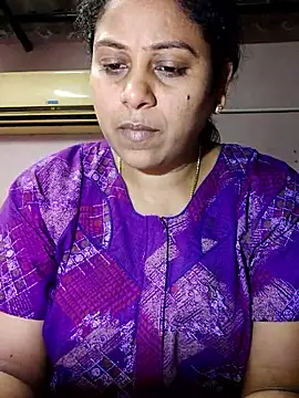 Snapshot of JENNIFERtamil chatting on 05/30/26, 01:30 JENNIFERtamil online show from 05/30/26, 01:30