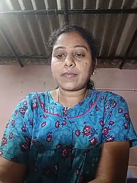 Snapshot of JENNIFERtamil chatting on 06/05/26, 07:47 JENNIFERtamil online show from 06/05/26, 07:47