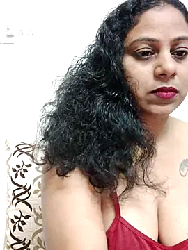 Snapshot of JENNIFERtamil chatting on 07/11/26, 07:05 JENNIFERtamil online show from 07/11/26, 07:05