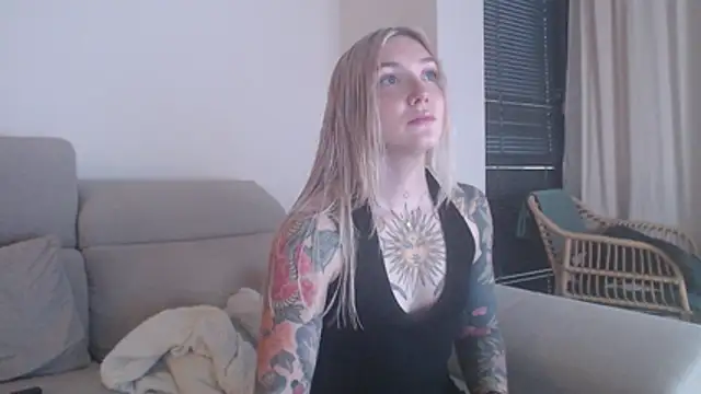 tattoobbgirl online show from 11/15/25, 04:03