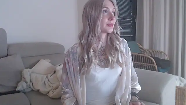 tattoobbgirl online show from 11/25/25, 04:40