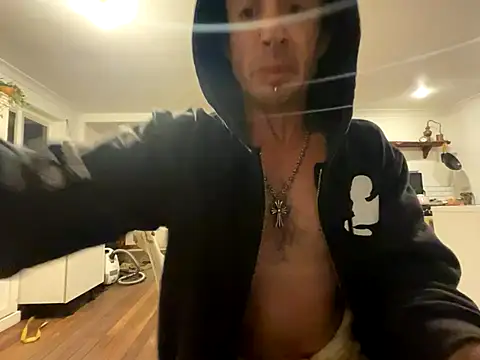 mastertittiefkr online show from 11/06/25, 10:49