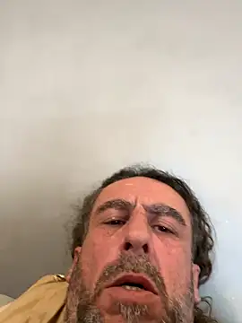 Snapshot of Coco-sarli chatting on 12/15/25, 04:44 Coco-sarli online show from 12/15/25, 04:44