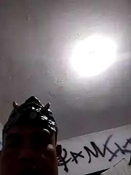 Snapshot of Patilllas chatting on 10/20/25, 06:47 Patilllas online show from 10/20/25, 06:47