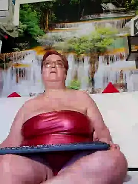 QueenPammy1 online show from 01/26/25, 05:56