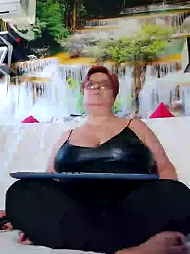 QueenPammy1 online show from 01/27/25, 10:16