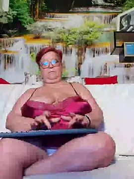 QueenPammy1 online show from 01/31/25, 04:17