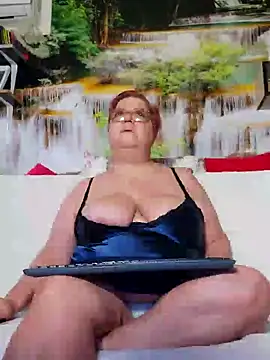 QueenPammy1 online show from 02/04/25, 06:14