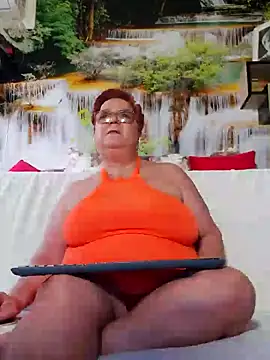 QueenPammy1 online show from 02/05/25, 07:07