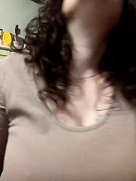 Snapshot of mimi19820 chatting on 09/20/25, 10:55 mimi19820 online show from 09/20/25, 10:55