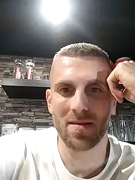 Snapshot of trainwithme chatting on 09/30/25, 11:26 trainwithme online show from 09/30/25, 11:26