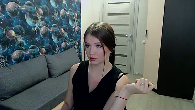 Snapshot of GinnyBlacky chatting on 09/19/25, 04:29 GinnyBlacky online show from 09/19/25, 04:29