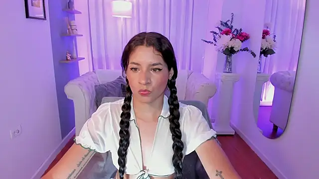 hanna mils online show from 06/13/26, 03:26
