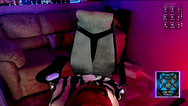 Snapshot of MilanaPure chatting on 11/21/25, 04:16 MilanaPure online show from 11/21/25, 04:16