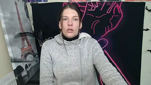 Snapshot of VanessaRey_ chatting on 03/18/25, 07:41 VanessaRey online show from 03/18/25, 07:41