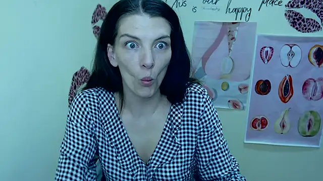 Snapshot of VanessaRey_ chatting on 03/21/25, 10:50 VanessaRey online show from 03/21/25, 10:50