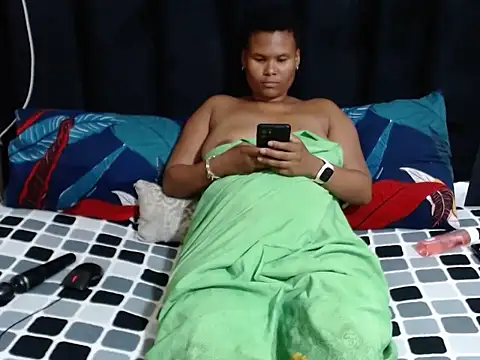 Snapshot of AriesCake chatting on 03/21/25, 09:01 AriesCake online show from 03/21/25, 09:01