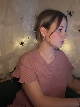 mollygirll online show from 10/21/25, 06:19