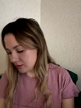 mollygirll online show from 11/19/25, 09:53